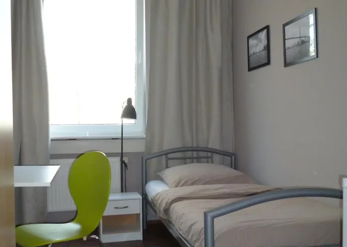 Bergedorf Haus 9 *