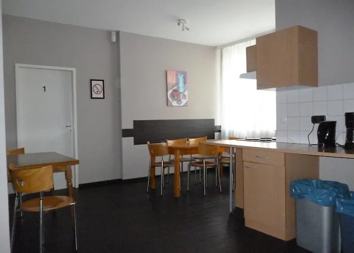 Herberg Bergedorf Haus 9 *